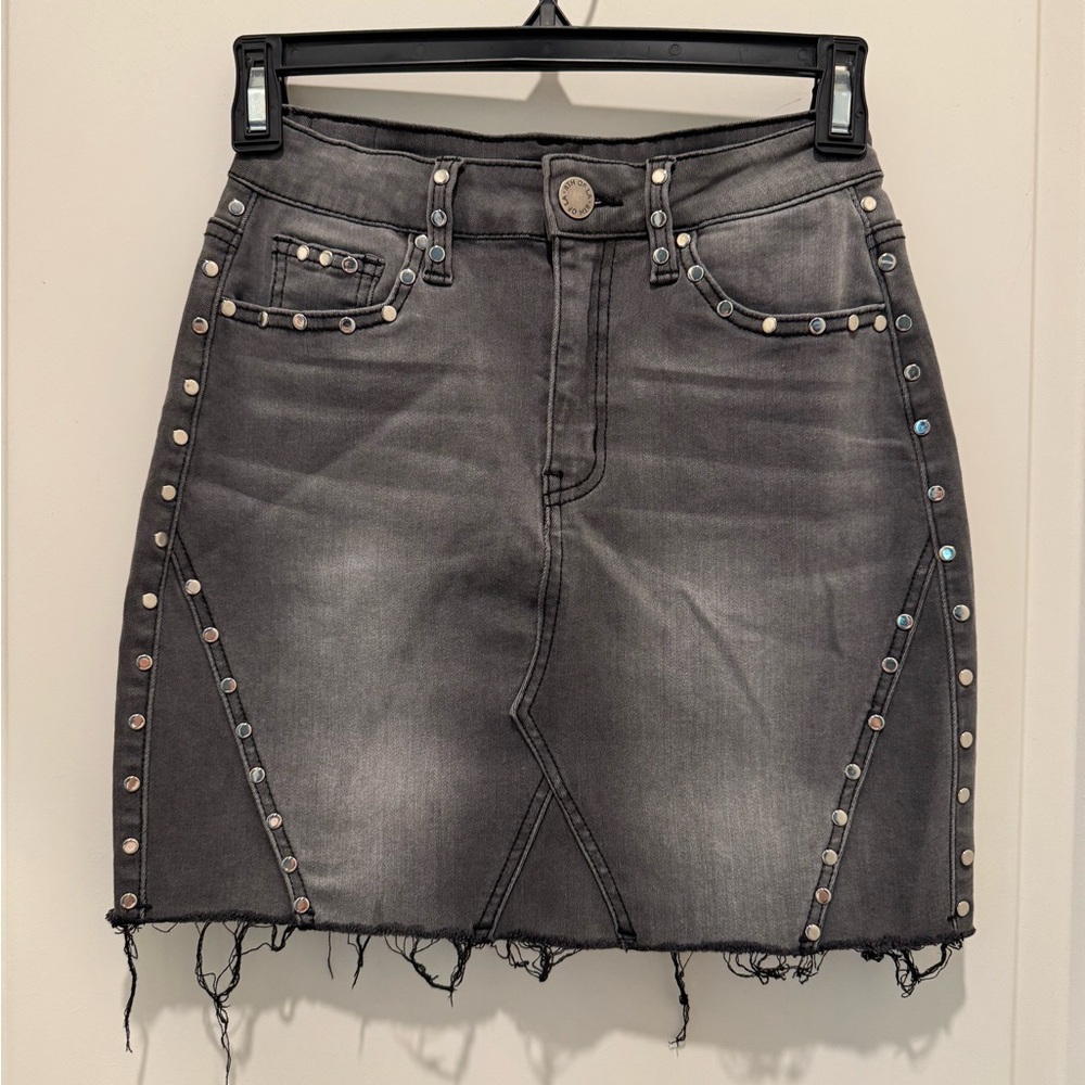 8TH Of LA Skirt Small Mini
Denim Studded Stretch Raw Hem Goth Rocker